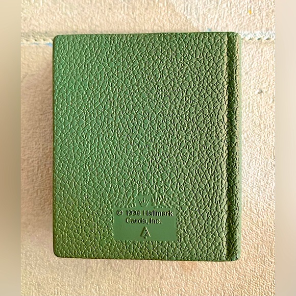 Hallmark Keepsake Hey Diddle Diddle 1994 Collector’s Ornament - Picture 6 of 11